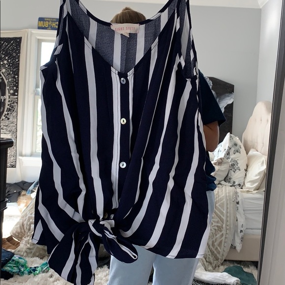 Striped sleeveless blouse - Picture 2 of 3